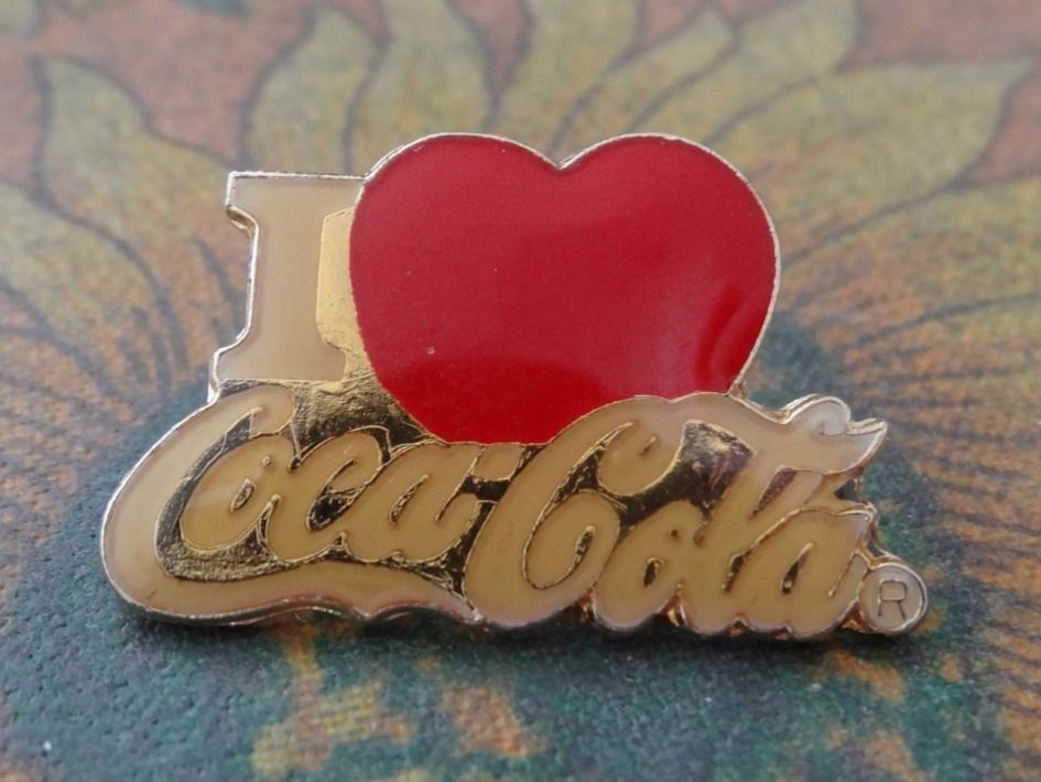 Coca-Cola Placchette & Badge: Pins  COCA-COLA  " I Love Coca-Cola " – Usato da Romanel-sur-Lausanne venduto da Swift13