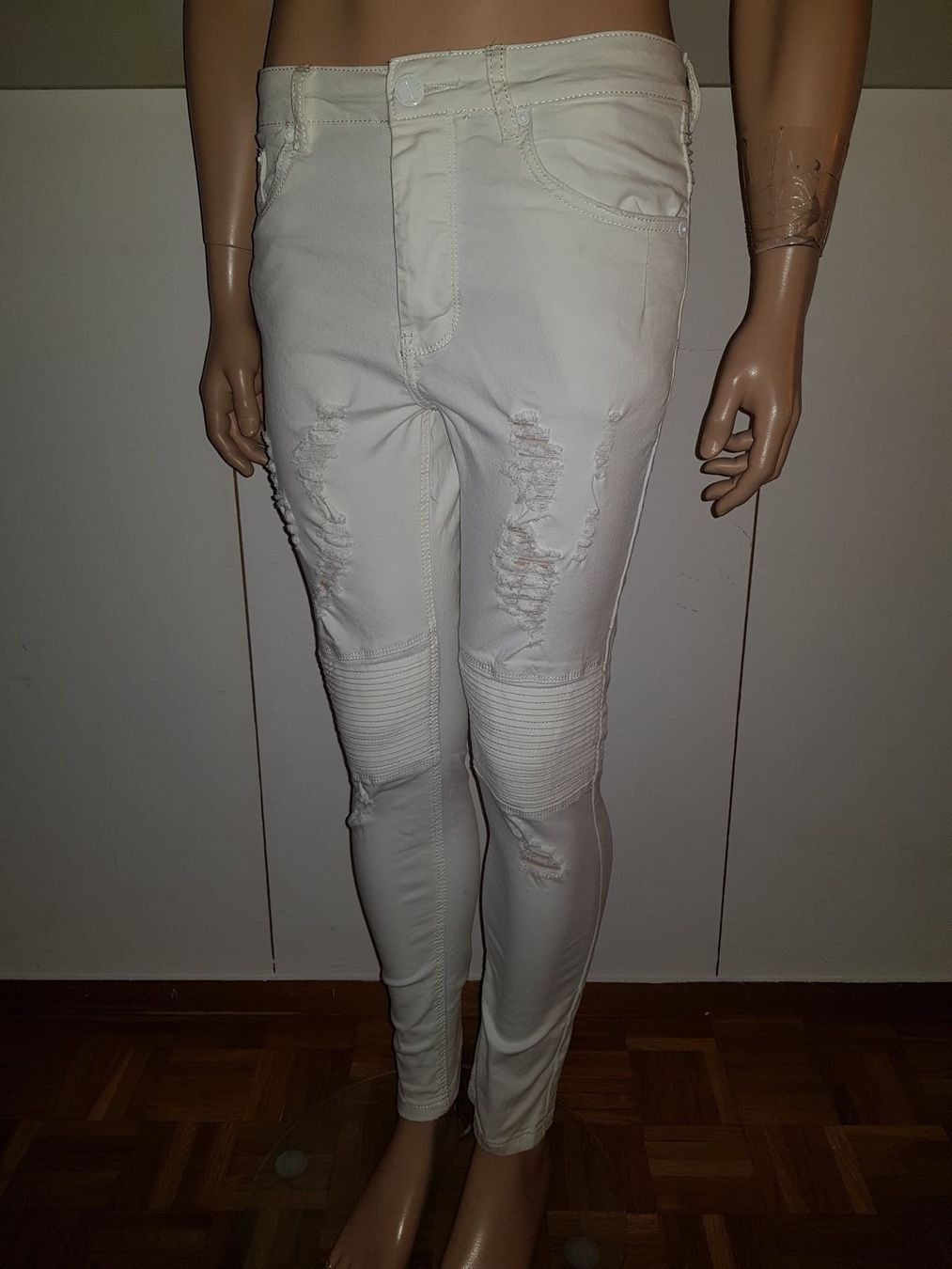 Jeans: JUSTING Jeans HAREM FIT taille / Grosse W30 – D'occasion à Cossonay-ville par Super-Price-Quality 4