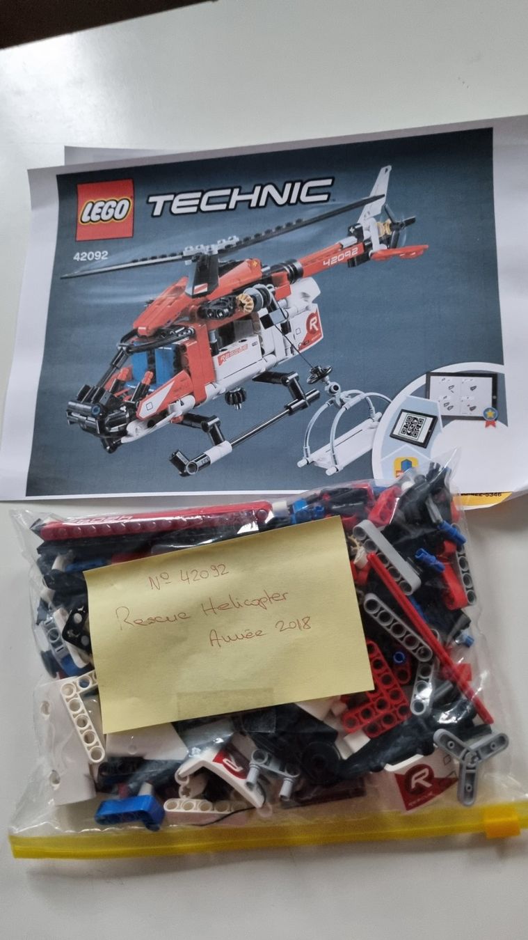 Technics Baukästen: Lego hélicoptère Rescue 42092 de 2018 – Gebraucht aus La Chaux-de-Fonds von mikilo1