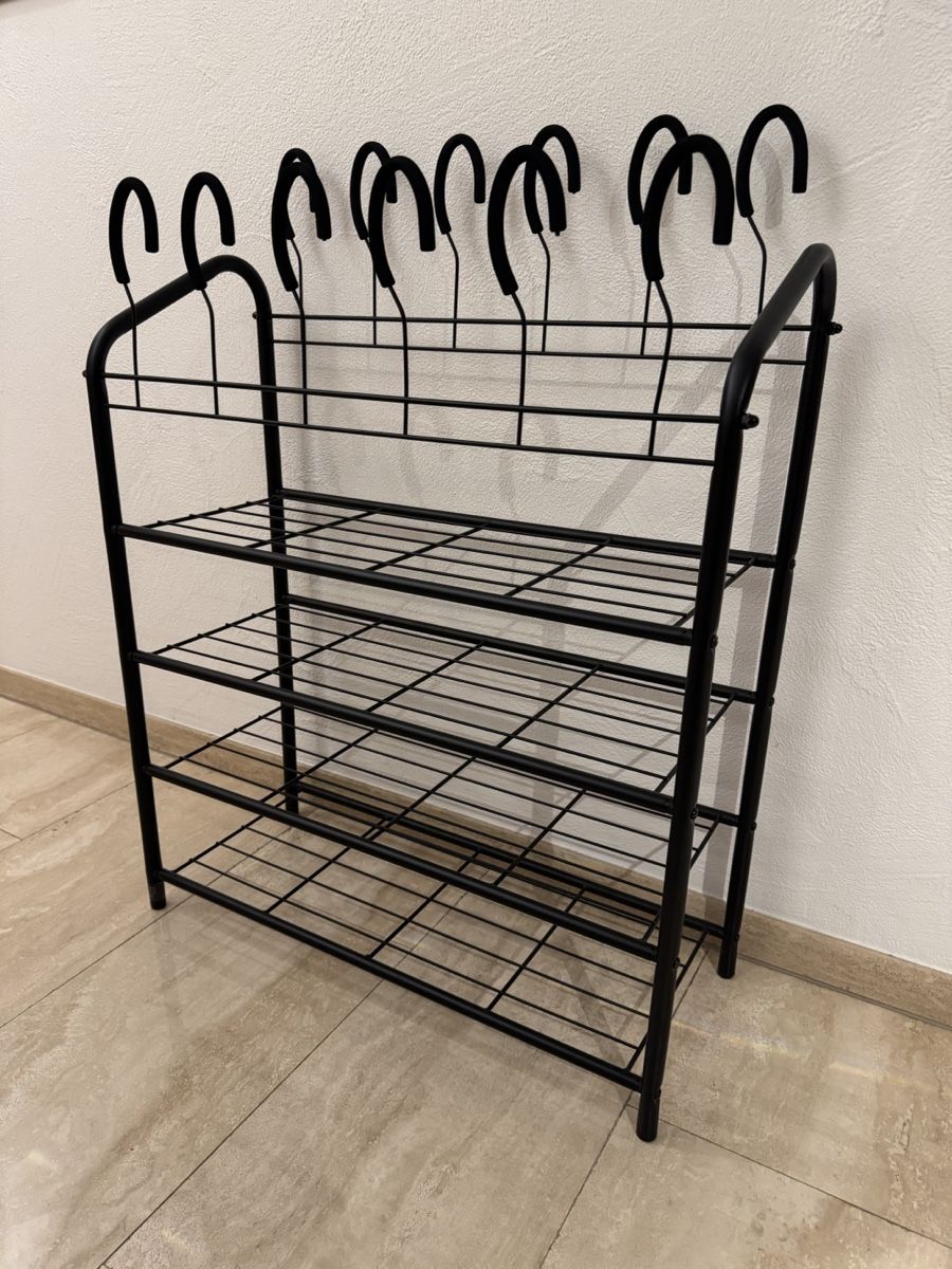 Scaffali: Schuhgestell aus Metall – Usato da Landquart venduto da aviation3000