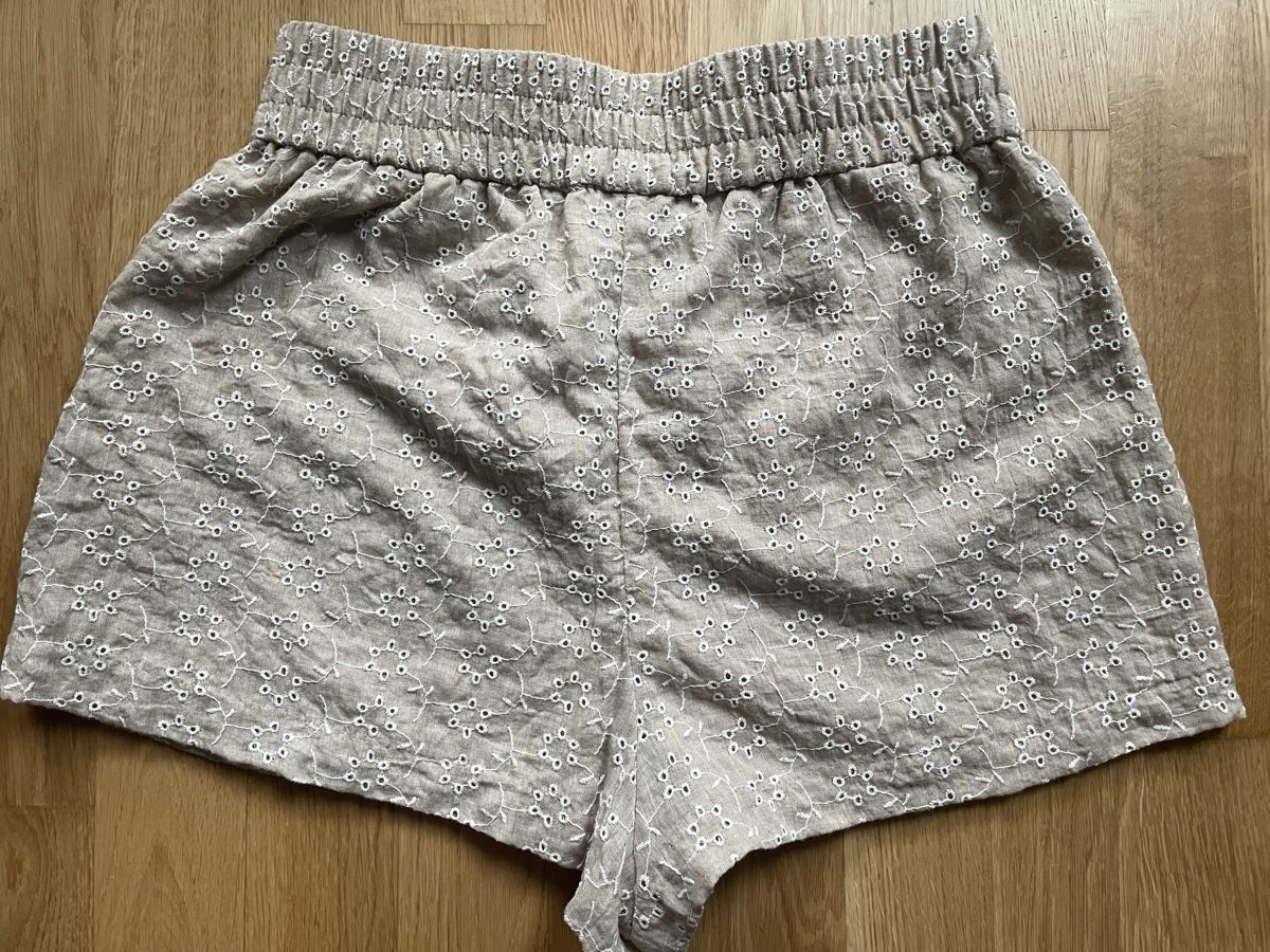 Zara Pantaloni: Zara Shorts M – Usato da Dübendorf venduto da VSAngel 3