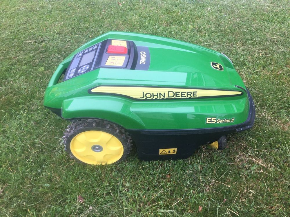 Rasenroboter John Deere / Sabo Tango E5 Kaufen auf Ricardo