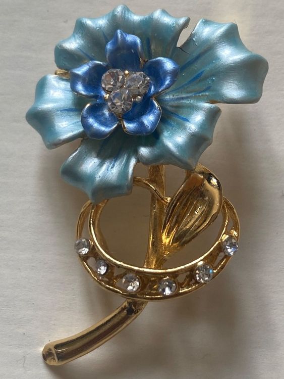 ZK4- BROCHE FLEUR vintage dorée – Strass scintillants – Bijou élégant EUR 19,90 - FR