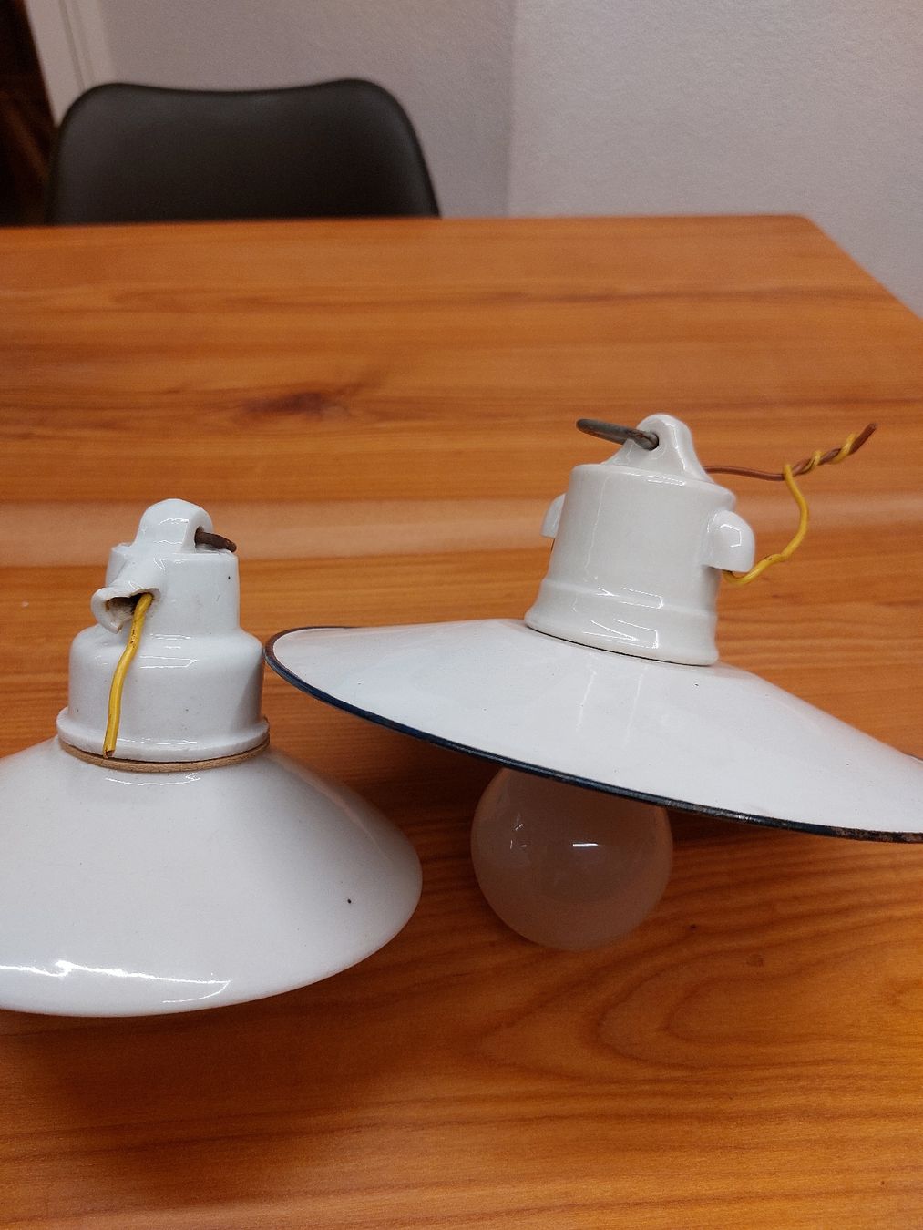 Lampade: 2stk alte Keller Lampen – Usato da Ganterschwil venduto da HeidiuPeter 6