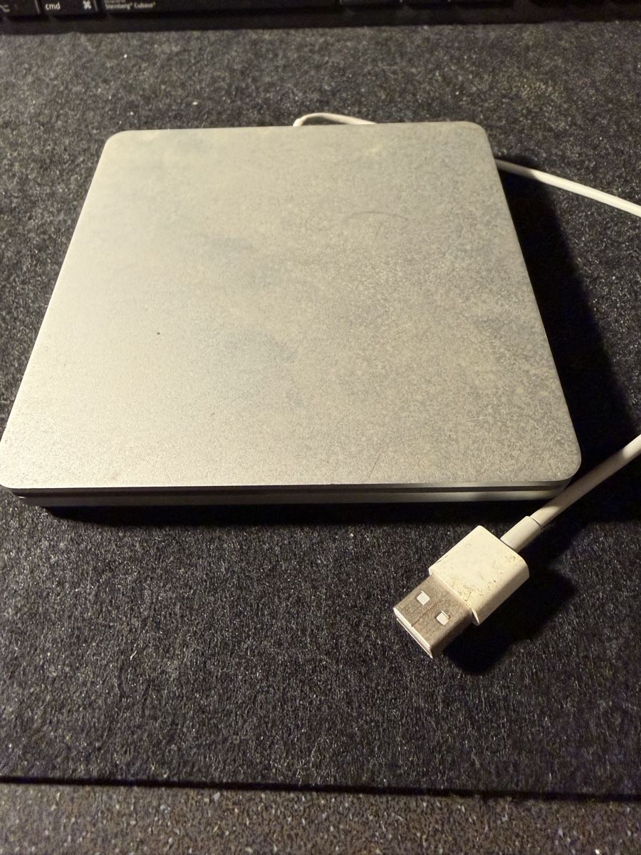 Apple Sistemi audio & multimediali: Lecteur CD SuperDrive Apple  – Usato da fey venduto da Caductilometre