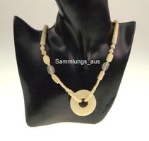 Schlichte Kette aus Knochen