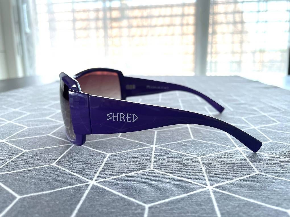 Lunettes & Verres: Lunettes de soleil Shred violettes – D'occasion à Gilly par FlorenceGill 3