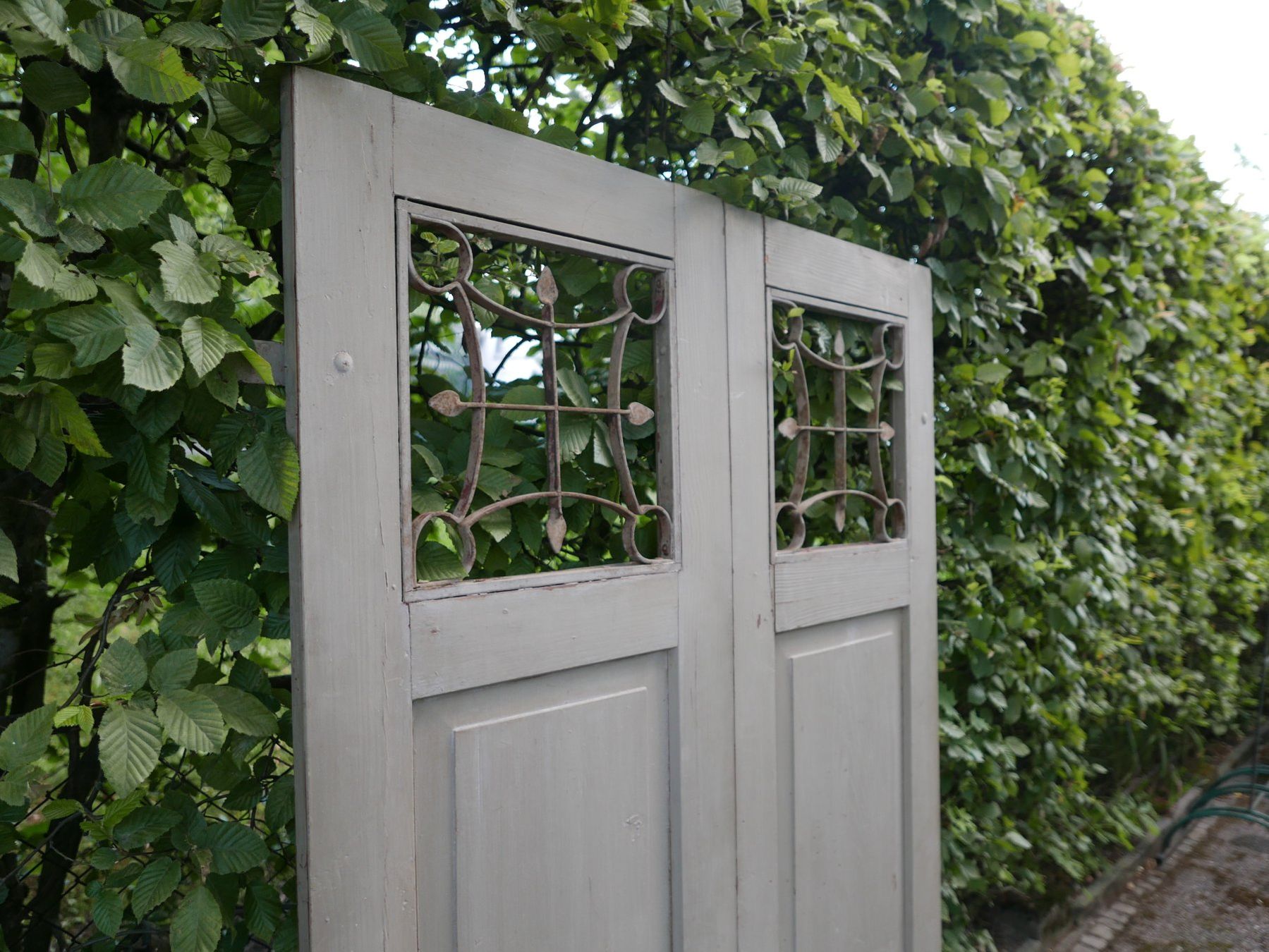 Porte: ANTIKE FENSTERLADEN MIT GITTER JUGENDSTIL – Usato da Balgach venduto da Zwischenraum 1