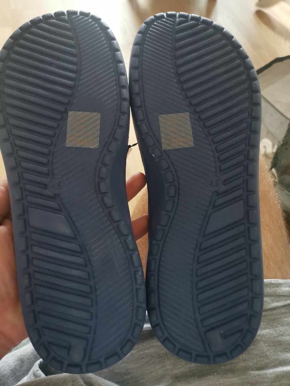 Herrenschuhe: Flip flop 45 – Neu (gemäss Beschreibung) aus Bern von ged_ffx9 1