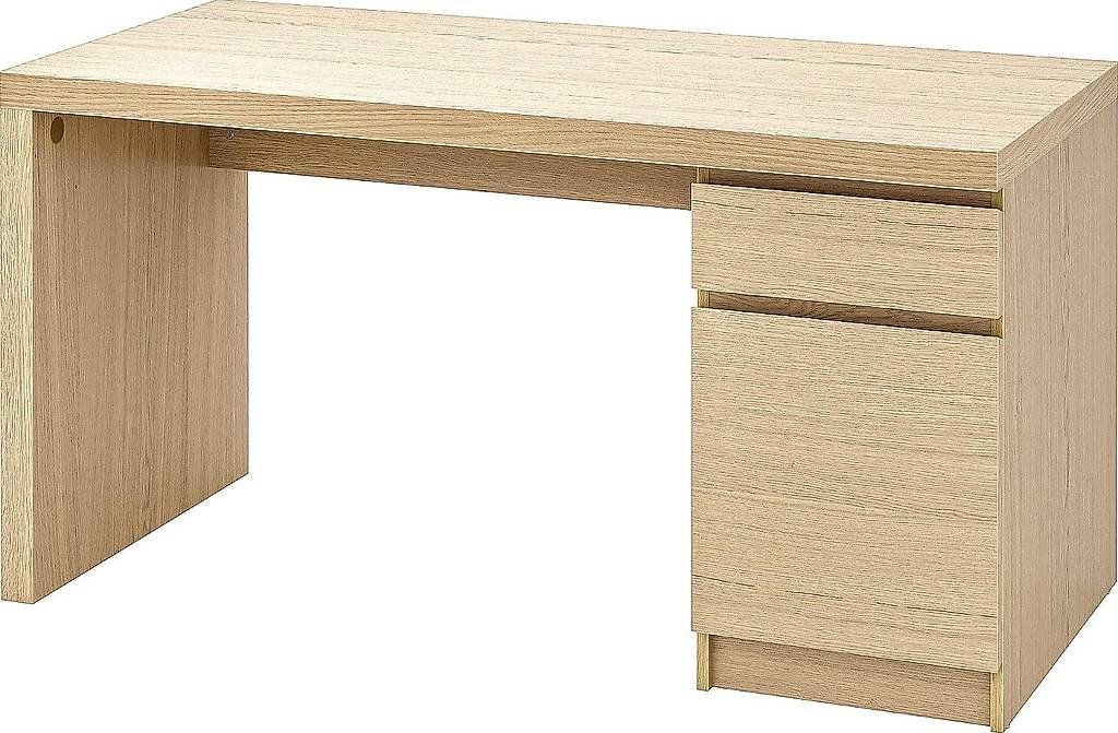 Ikea Scrivanie: IKEA MALM Office Desk – Usato da Zürich venduto da szilard.k