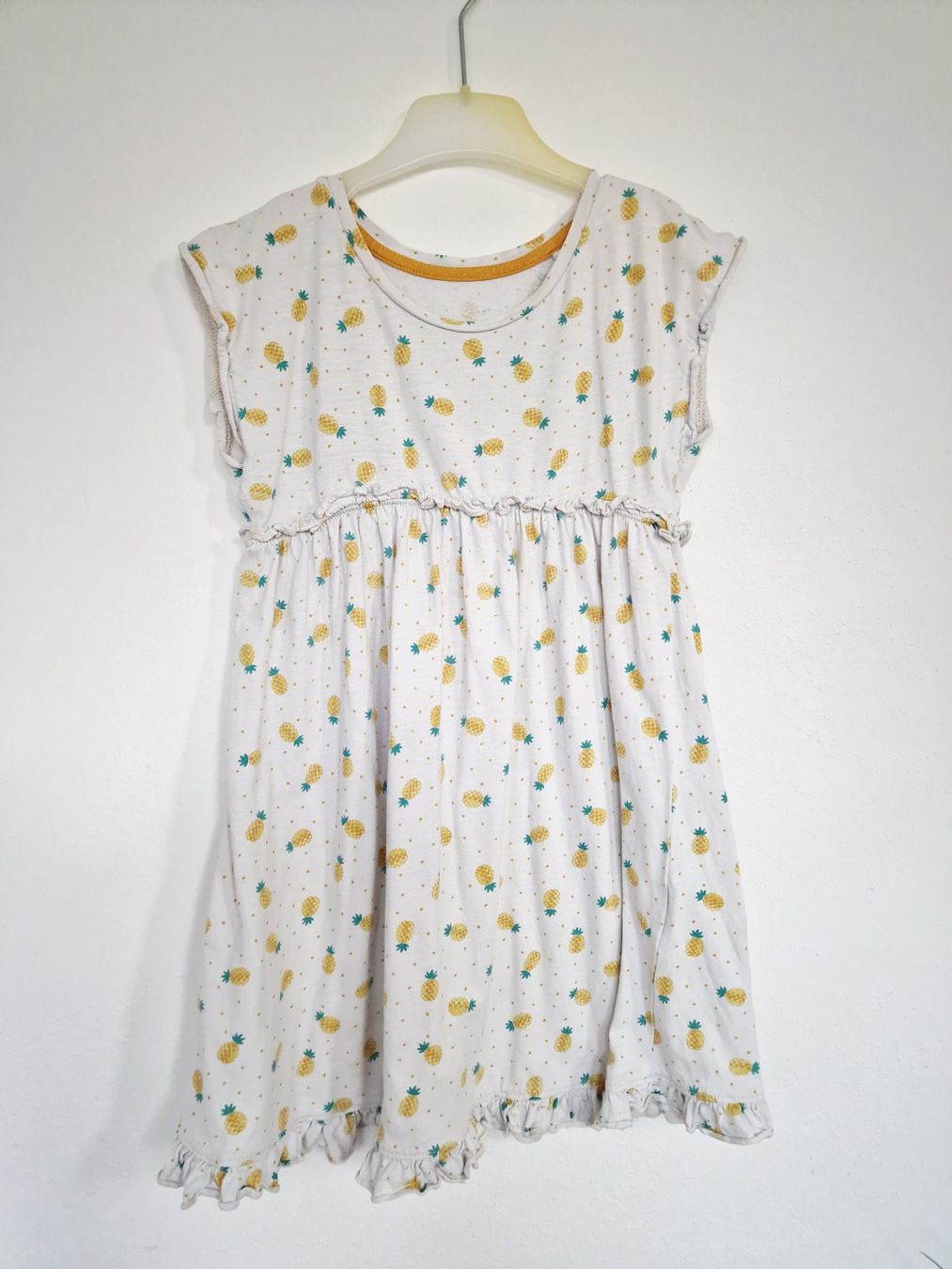 H&M Vestiti & Gonne: Mädchen Kleid H&M Gr. 110 Ananas 100% Baumwolle – Usato da Hallau venduto da CHACLA