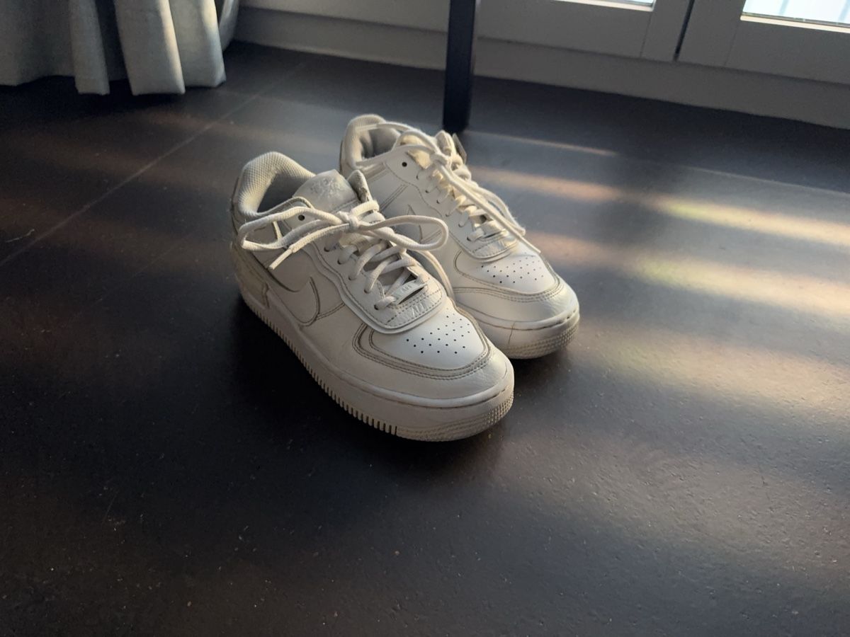 Nike Scarpe da donna: Nike AF1 Shadow Trainers White – Usato da Zürich venduto da hal_2yzx 1