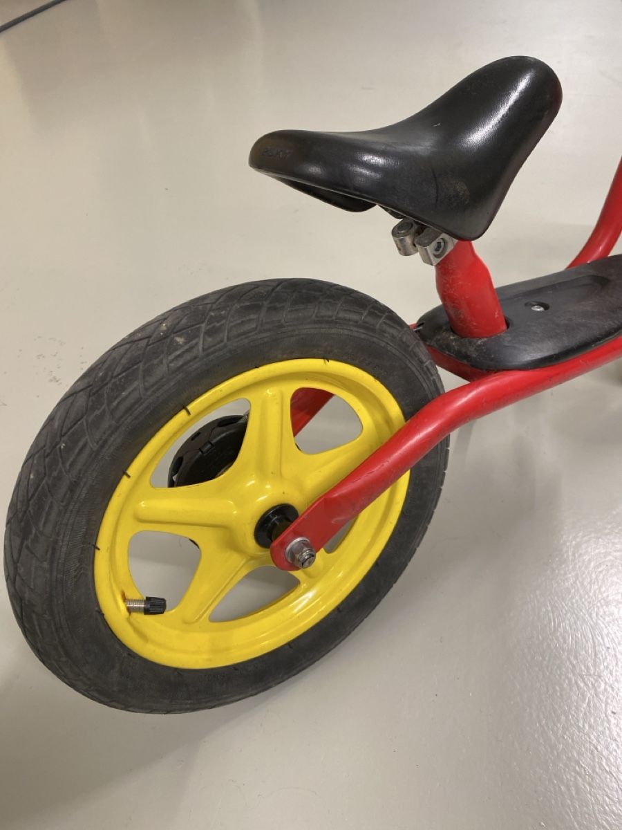 Puky Veicoli per bambini: Puky Laufrad - 1 Ventil defekt – Usato da Bergdietikon venduto da EnKaSaLe 2