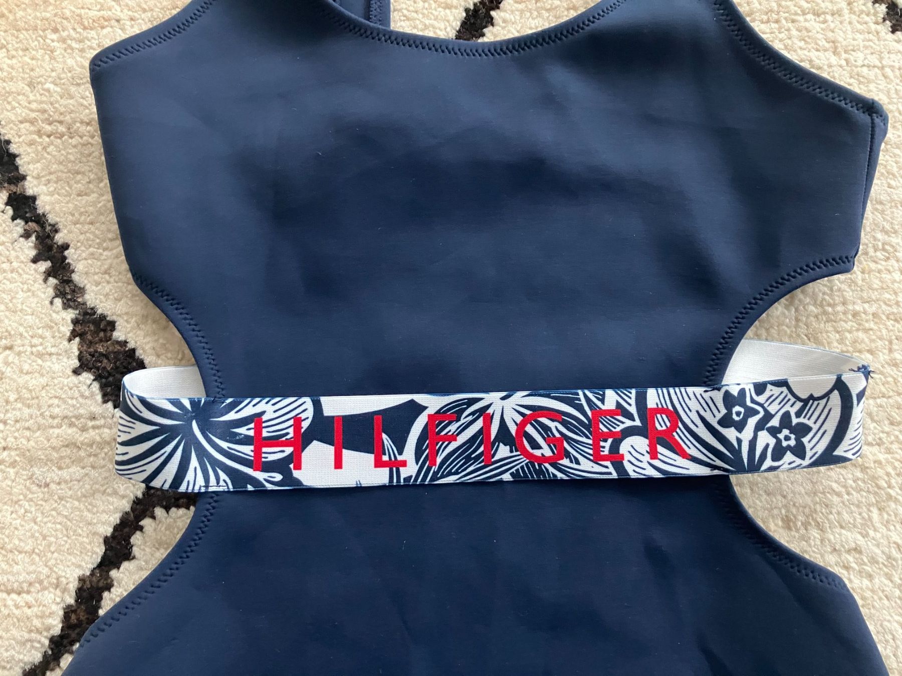 Tommy Hilfiger Costumi da bagno & Bikini: Badeanzug Tommy Hilfiger dunkelblau, S – Usato da Baden venduto da jcm_9dkf 2