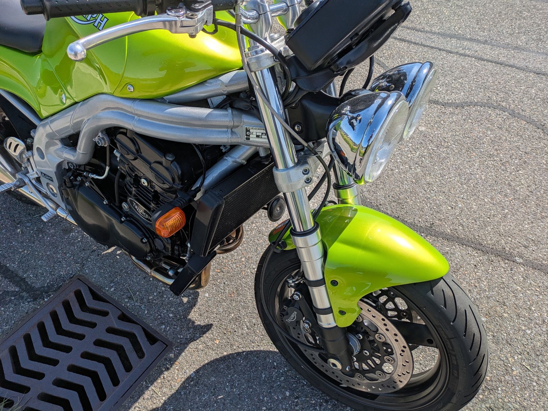 Triumph Strada: Triumph Speed Triple 955i – Usato da St. Gallenkappel venduto da brother707 2