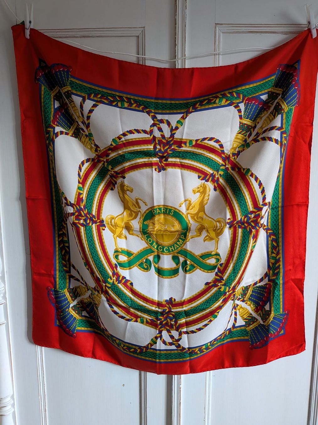 Foulards & écharpes: Foulard Longchamp Paris – D'occasion à Emmen par magelan 1
