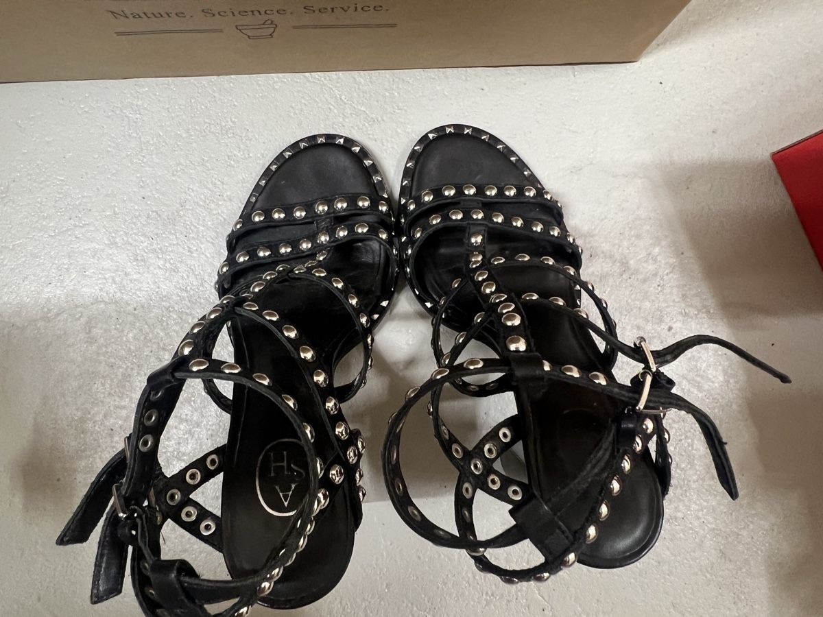 Ash Damenschuhe: ASH Black Studded Sandals 36 – Gebraucht aus Rheinfelden von cal_5sk2 2
