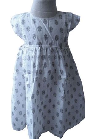 BLICKFANG Gr. 74 / 80 PETIT BATEAU edles Kleid weiss L47.5cm