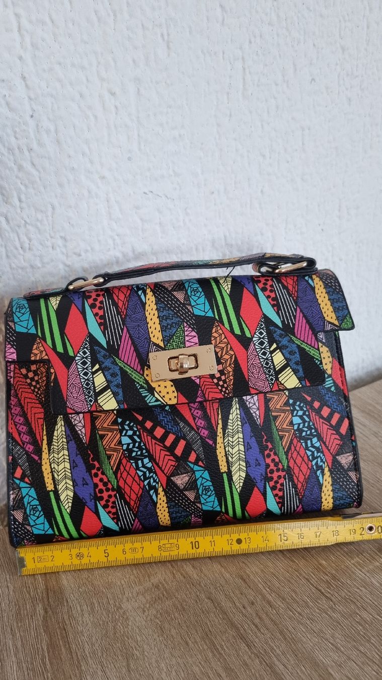 Borse da donna: Kleine  Handtasche mit Muster - Blickfang! – Nuovo (secondo la descrizione) da Glattbrugg venduto da Hamburgstadt