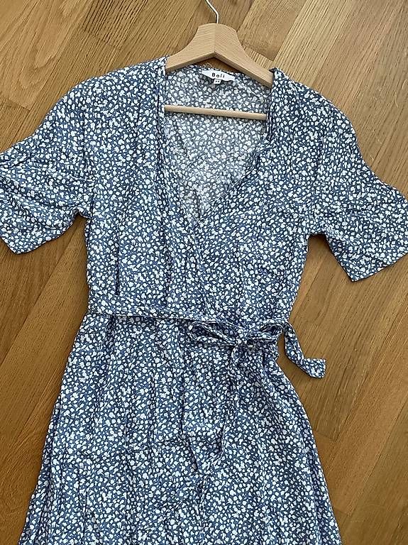 Vestiti: Sommerkleid Gr. XS – Usato da Luzern venduto da bse_11x 1