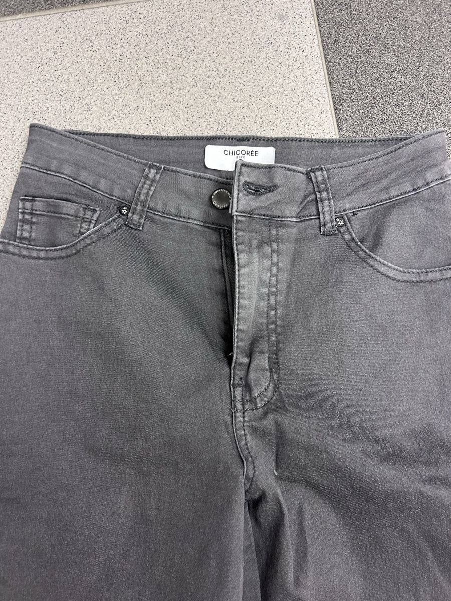 Pantaloni: Neue Damenhose CHICORÉE in Grösse XS – Nuovo (secondo la descrizione) da Wohlen b. Bern venduto da Beppe99 1