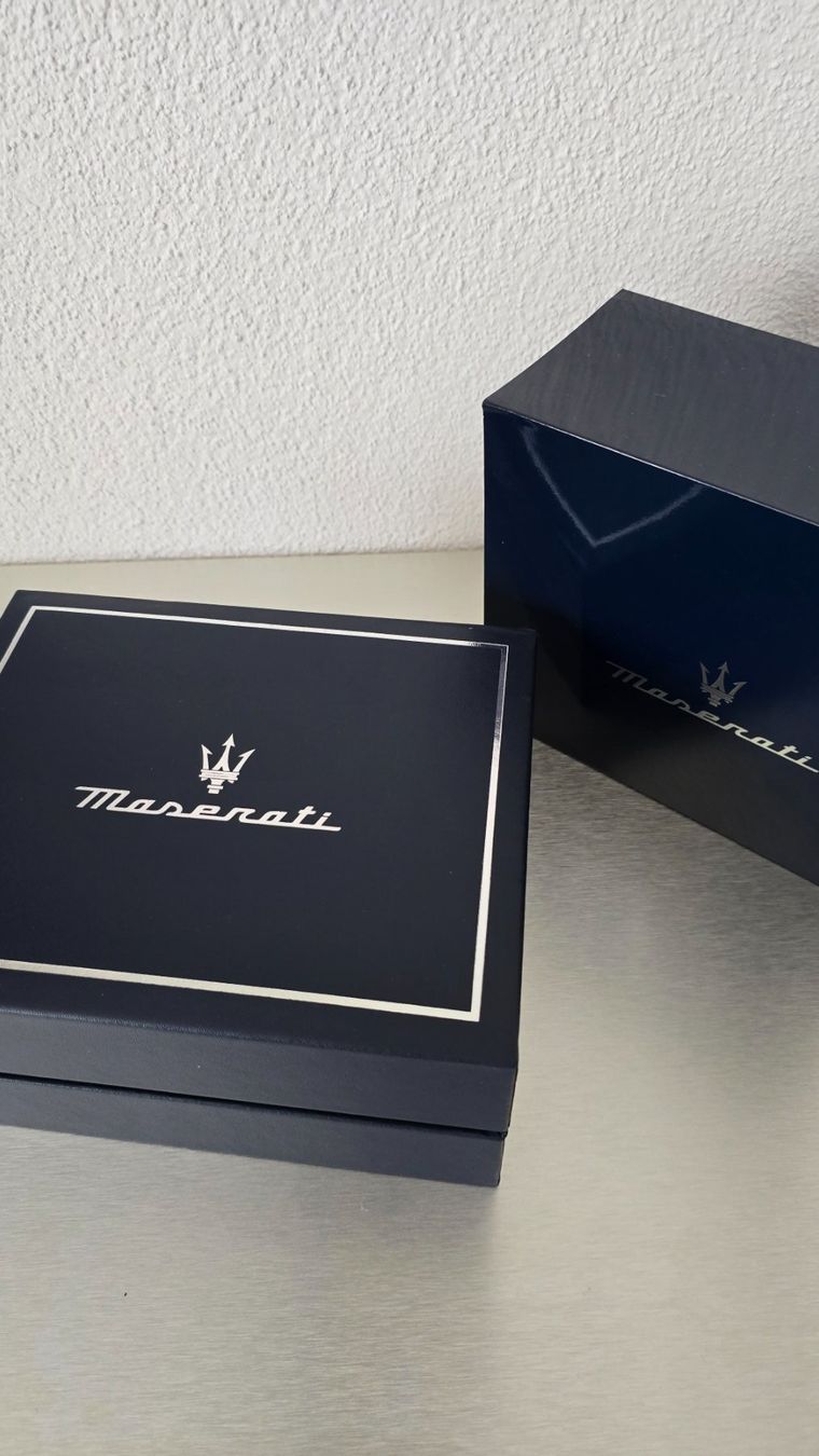 Maserati Uhren: Maserati Sfida Open Heart Limited Edition Set – Neu und originalverpackt aus Bennau von isamu.ai 3