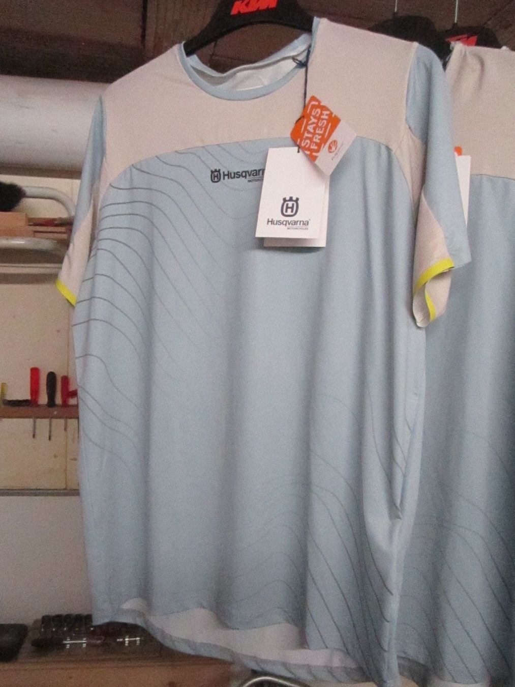 T-shirt: Husqvarna  T-Shirt – Usato da ARISDORF venduto da Sukawa1 1