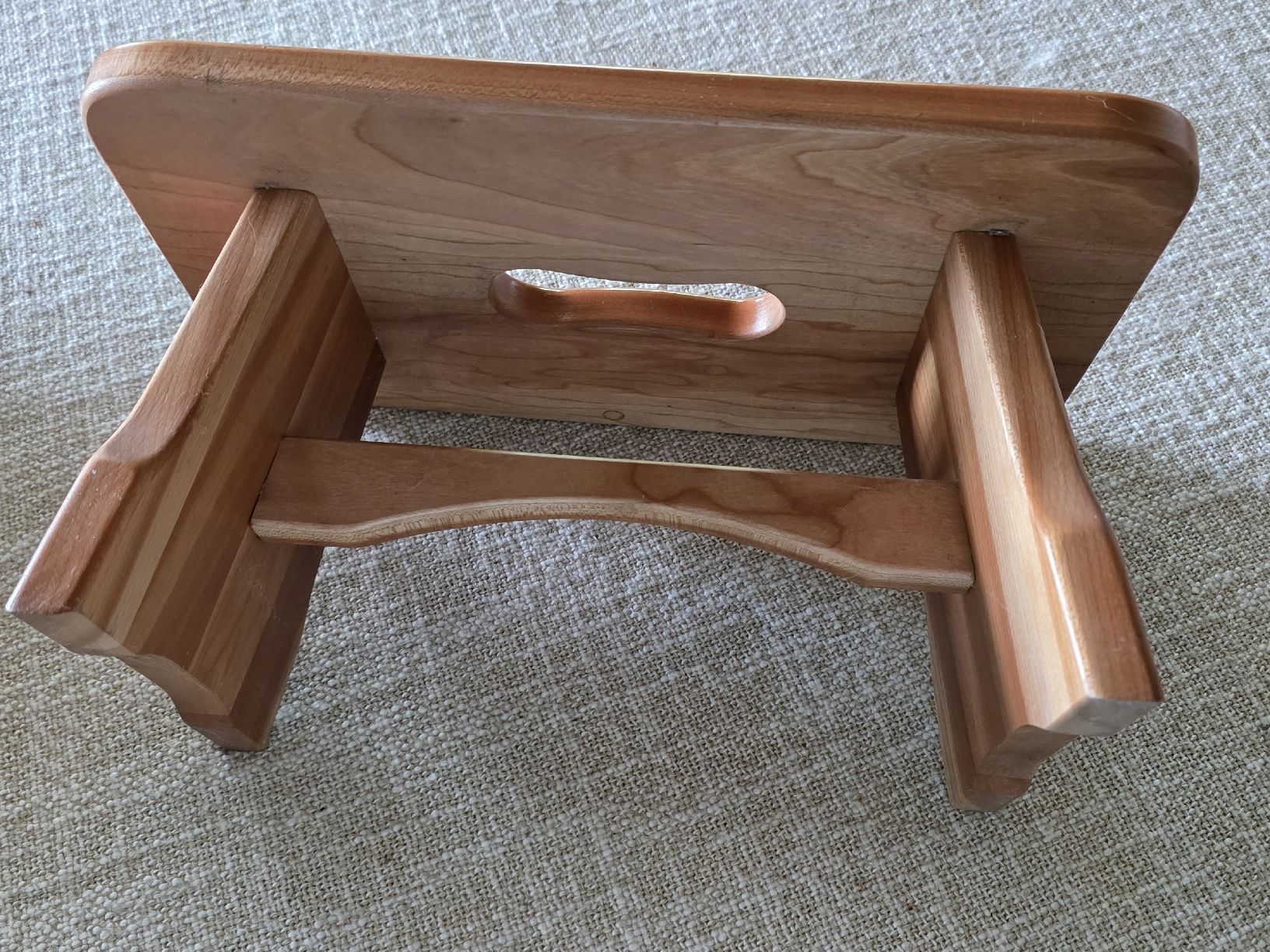 Altro in Decorazioni & Accessori: Wooden stool with handle, good condition – Nuovo (secondo la descrizione) da Hinwil venduto da Ehretstock8 1