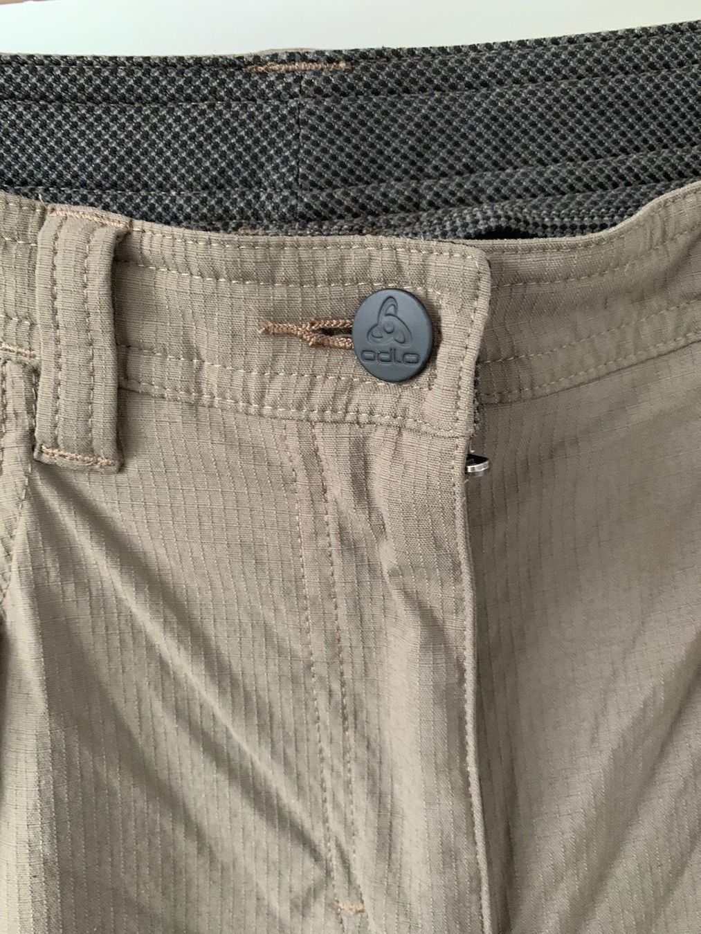 Odlo Pantaloni: Odlo Wanderhosen Funktionshose Gr 38 – Usato da Mettmenstetten venduto da _4_YOU_ 1