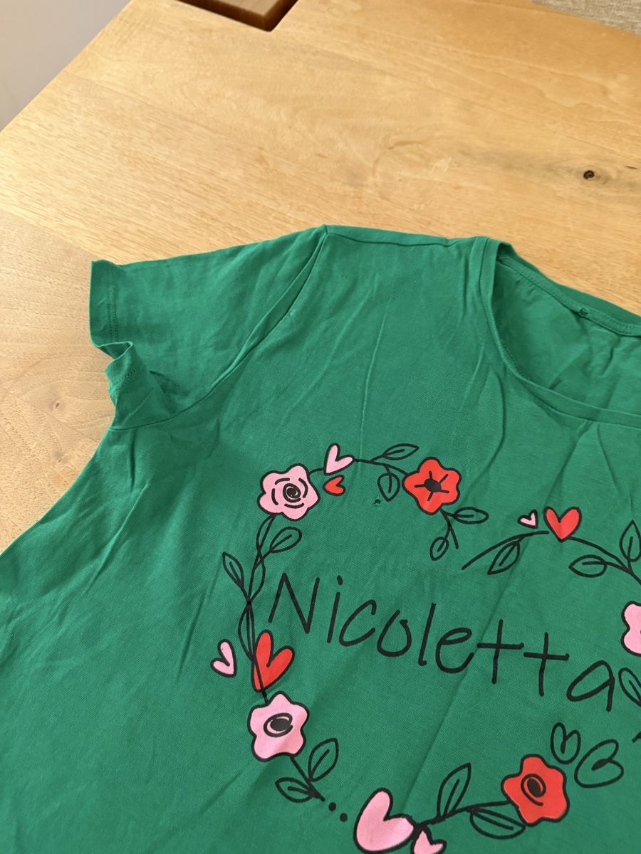 T-Shirts: Green floral T-shirt – Gebraucht aus Adliswil von avatar83 1