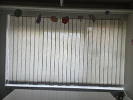 Lamellenstore weiss, neuwertig, Top Zustand für ihr büro