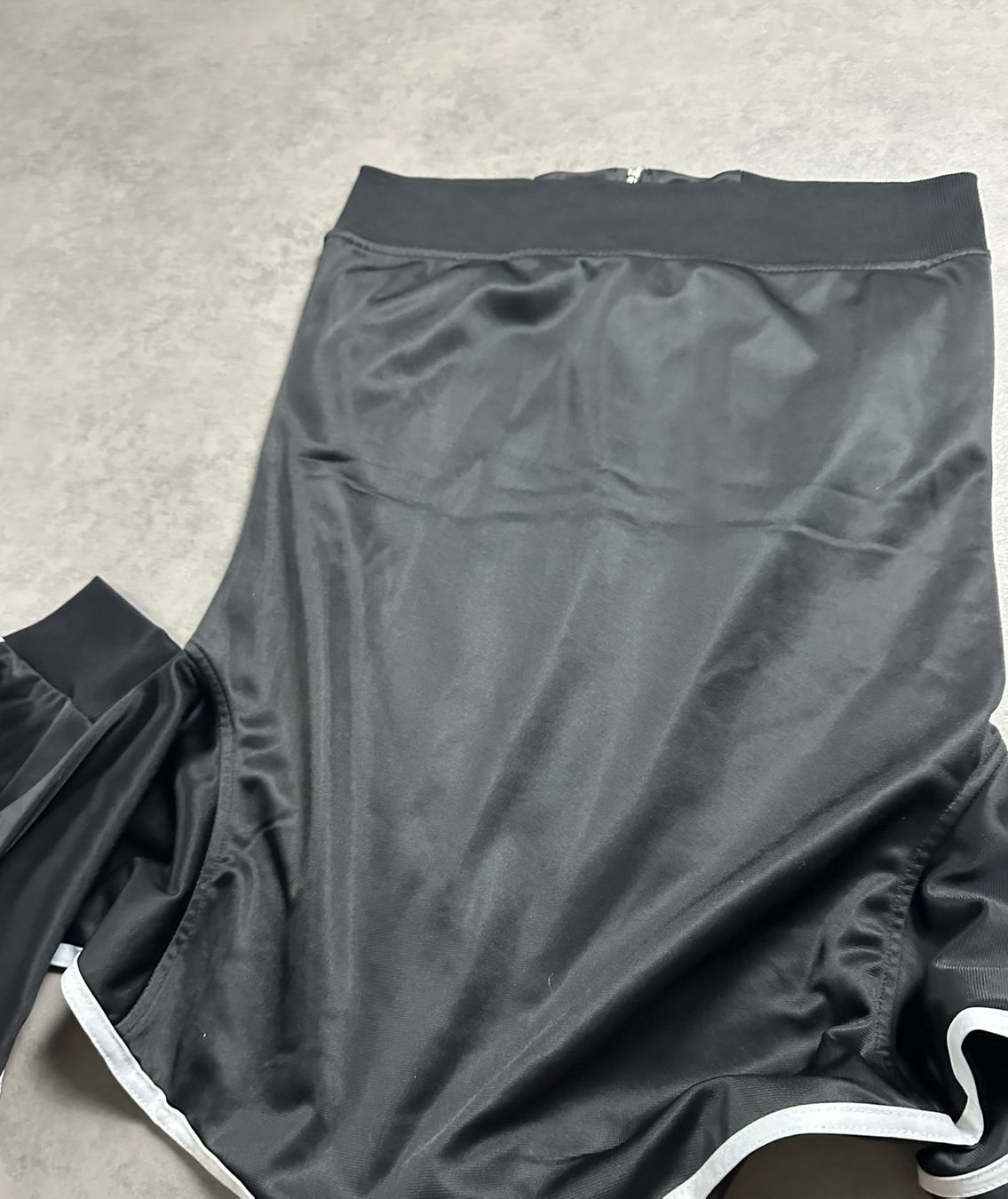 Adidas Jacken: Adidas Trainerjacke Grösse S – Gebraucht aus Wolfhalden von GodzillaArchive 5