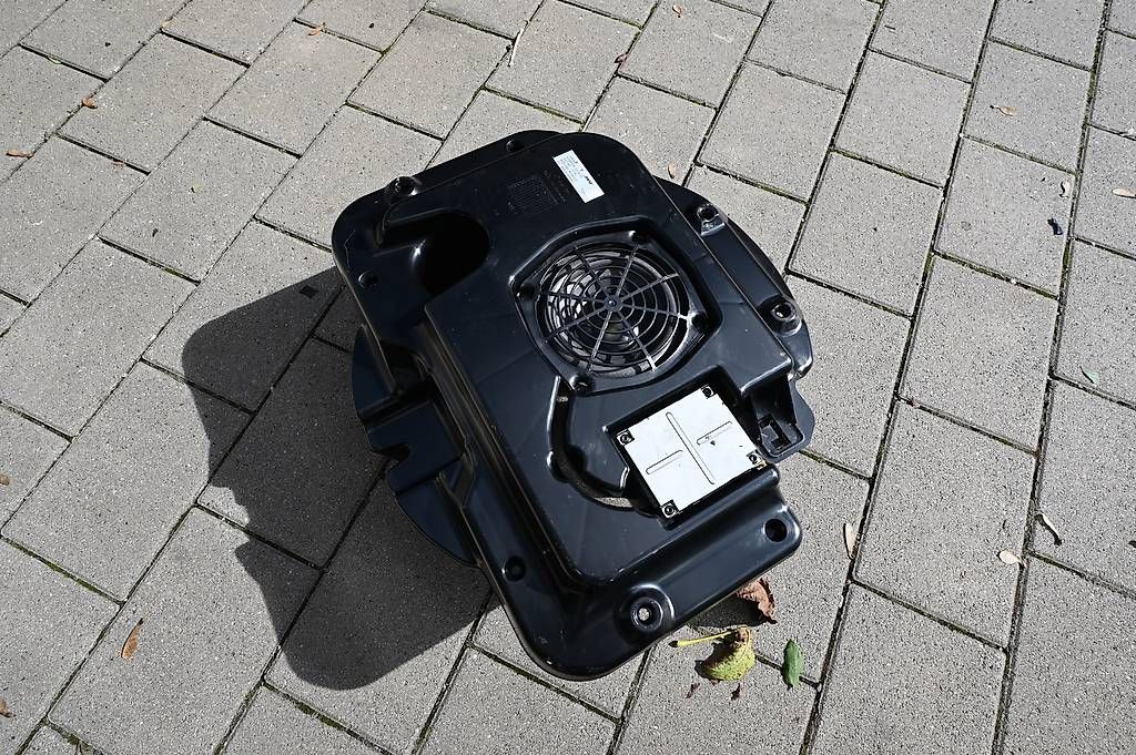 Porsche Tutti pezzi di ricambio auto: Subwoofer Porsche Cayenne – Usato da Frick venduto da sandro_martin 2