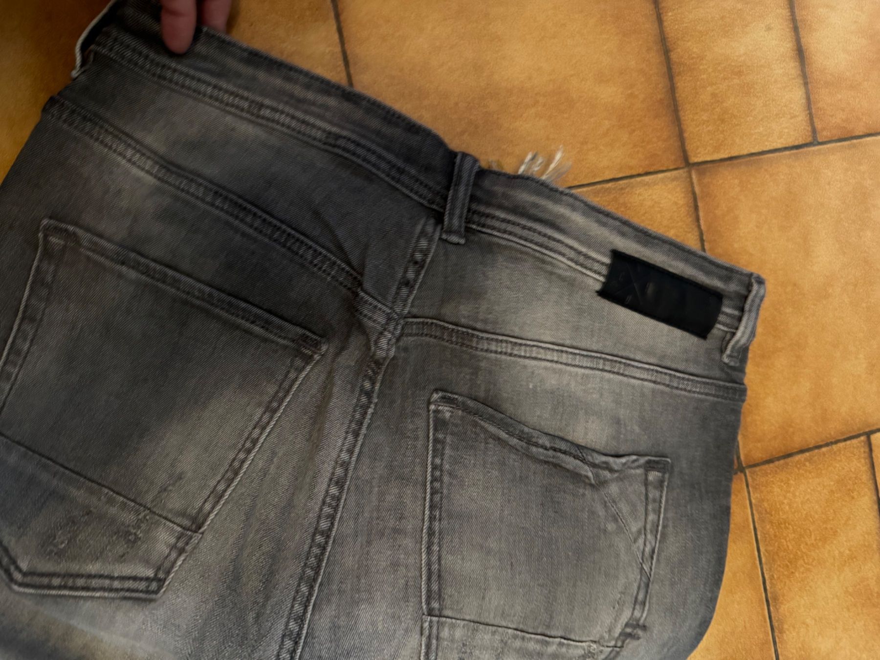 Pantaloni: Short W32 posé à plas 42 – Usato da Veyrier venduto da kimedovapa 2