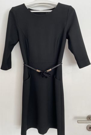 Hallhuber Kleid, schwarz, Gr. 36, mit Gürtel