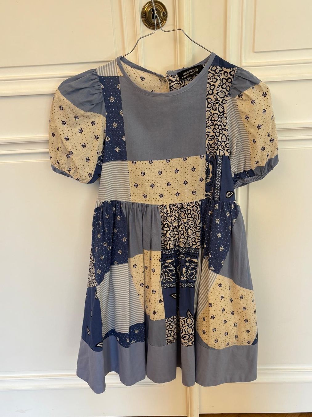 Robes et jupes: Robe Monoprix T 6 ans – D'occasion à Conches par chn_hgl6