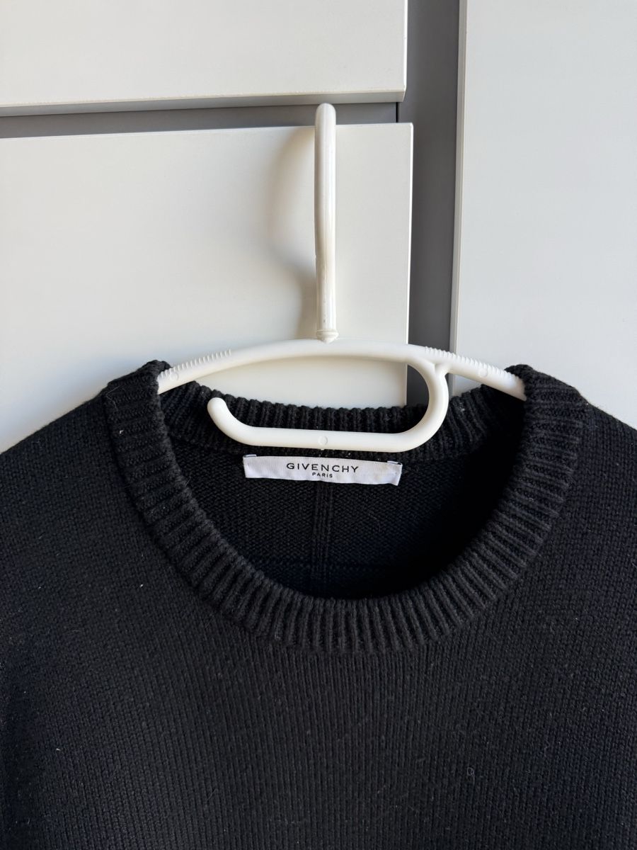 Givenchy Pullover & Sweatshirts: Givenchy wool sweater – Gebraucht aus Genève von luc_5q8p 2