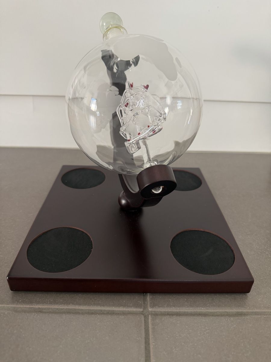Karaffen: Carafe mappemonde  – Neu (gemäss Beschreibung) aus Vevey von Matx 1