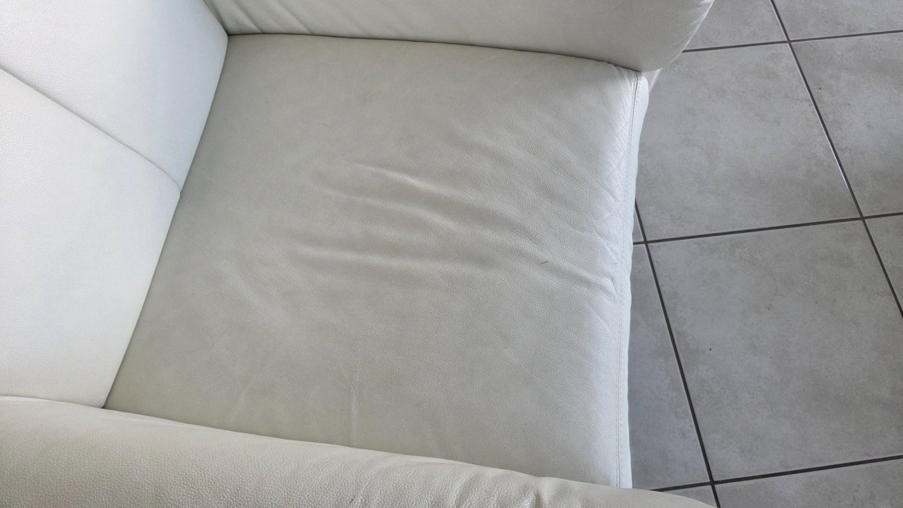 Poltrone: Echtleder TV Sessel Weiss B90xT90xH105 – Usato da Niederrohrdorf venduto da Danse01 2