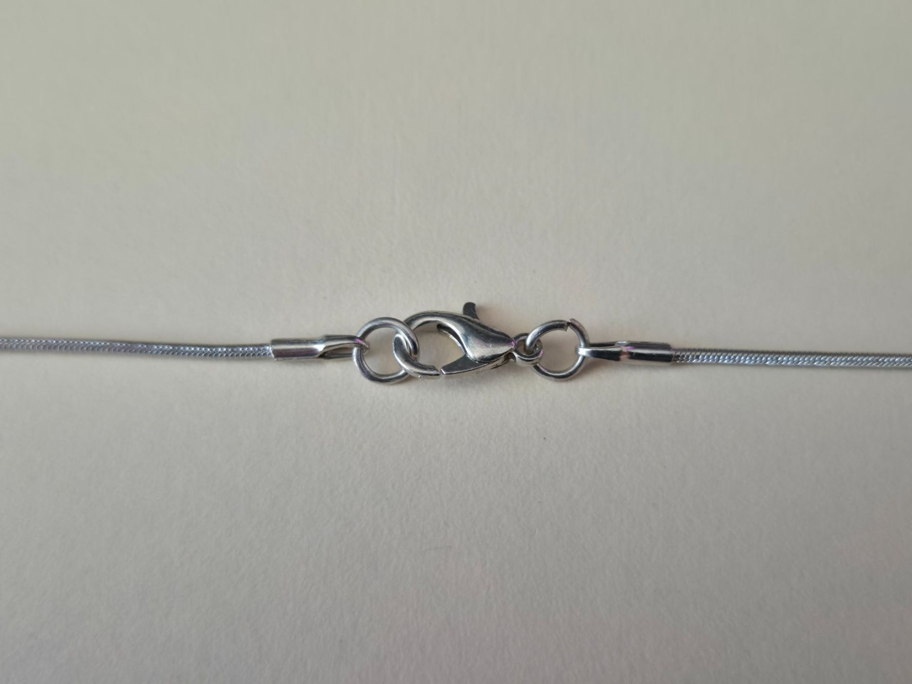 Catenine: Collier Pendentif Vampire Diaries avec Chaîne – Nuovo (secondo la descrizione) da Riddes venduto da flo_ngl8 2