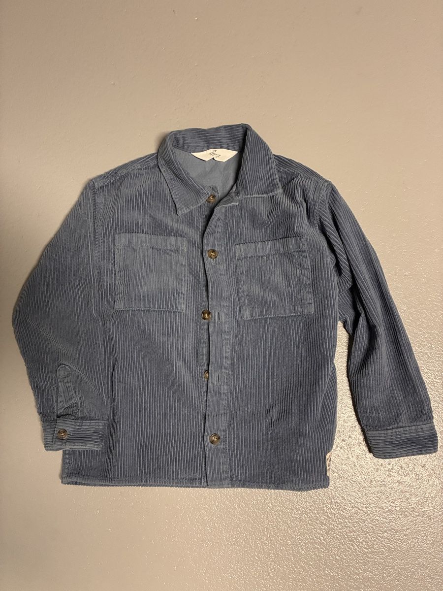 Lotti & Set di vestiti: Kleiderpaket Jungs 122/128 name it, petit bateau, zara, etc – Usato da Baar venduto da Step_5 1