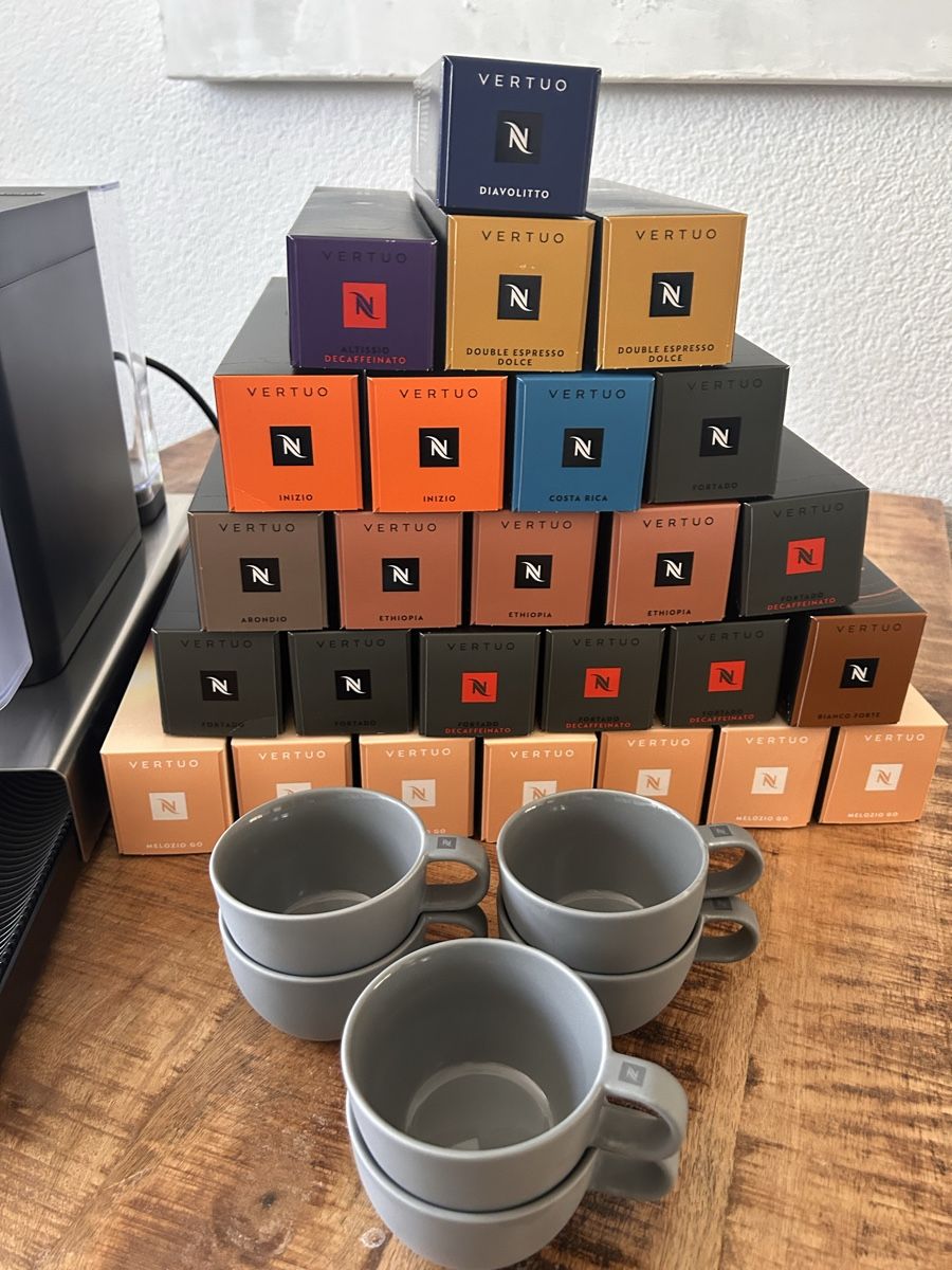 Nespresso Macchine per caffè & Macchine per espresso: Gran Lattissima + 340 Kapseln – Nuovo (secondo la descrizione) da Thun venduto da Anni1977 1
