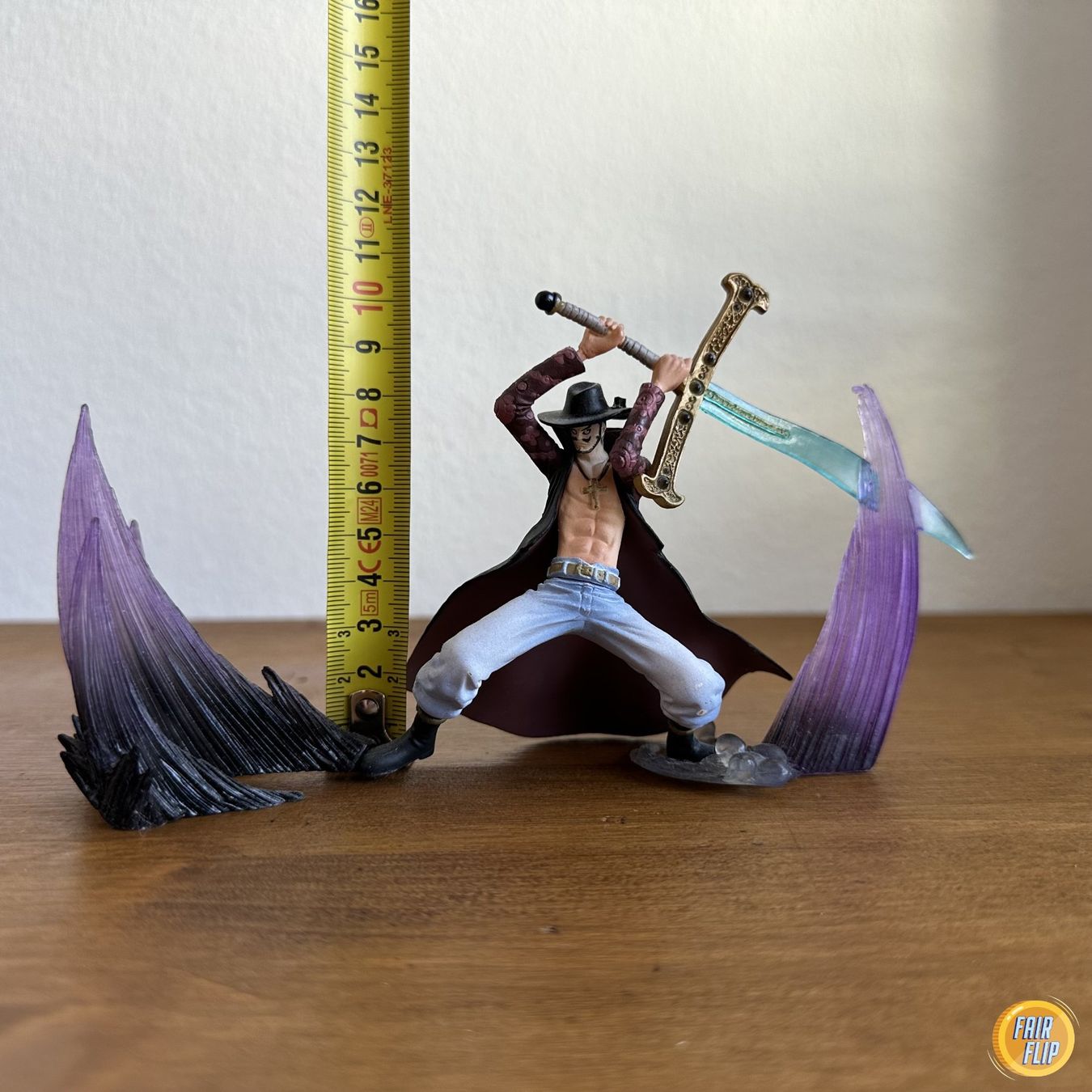 Statuette: Dracule Mihawk One Piece Figur – Usato da Luzern venduto da fairflip 1