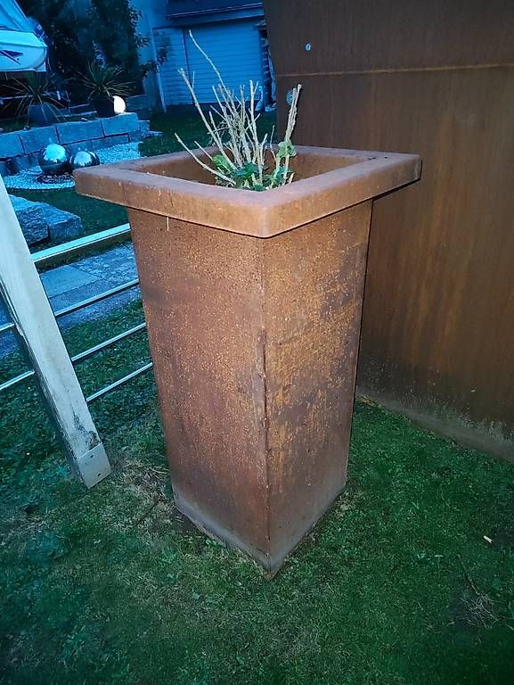 Vasi per fiori: Planzstehle aus Stahlblech.  – Usato da Stein am Rhein venduto da har_pw2m