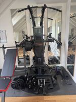 Komplettes Fitnessstudio mit Kraftstation + Hantelbank