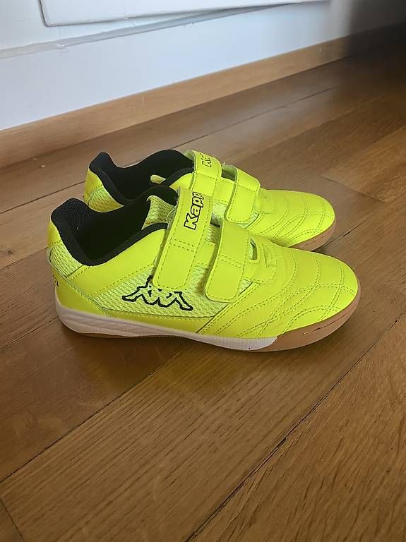 Kappa Schuhe für Jungen: Kappa Hallenschuhe Gr. 31 – Gebraucht aus Muttenz von Bugijeta