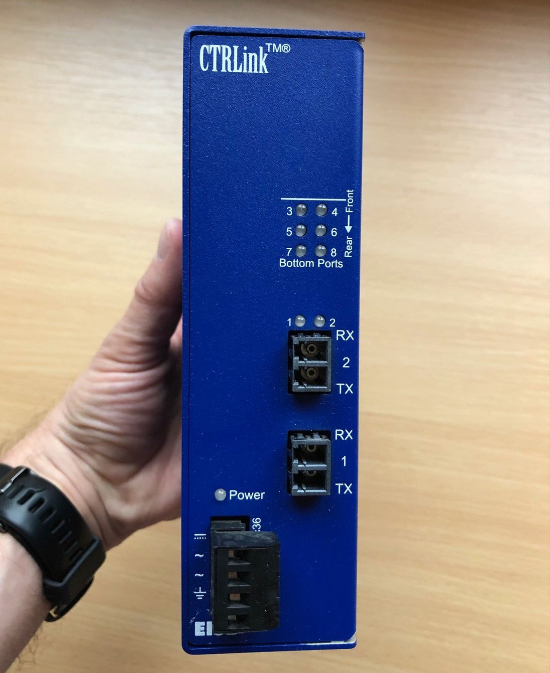 Hub & Switch: CTRLink Skorpion Fibre-Switch EISB8-100T-FLS – Usato da Buchs SG venduto da Handyman77