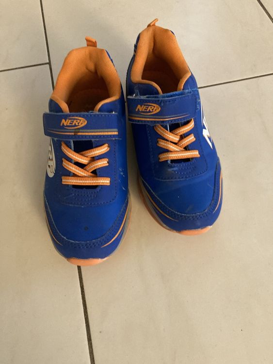Turnschuh 32 mit Blinklicht / Blinkschuh 1