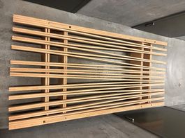 Falt-Bett aus Holz, flexibel in der Breite einstellbar