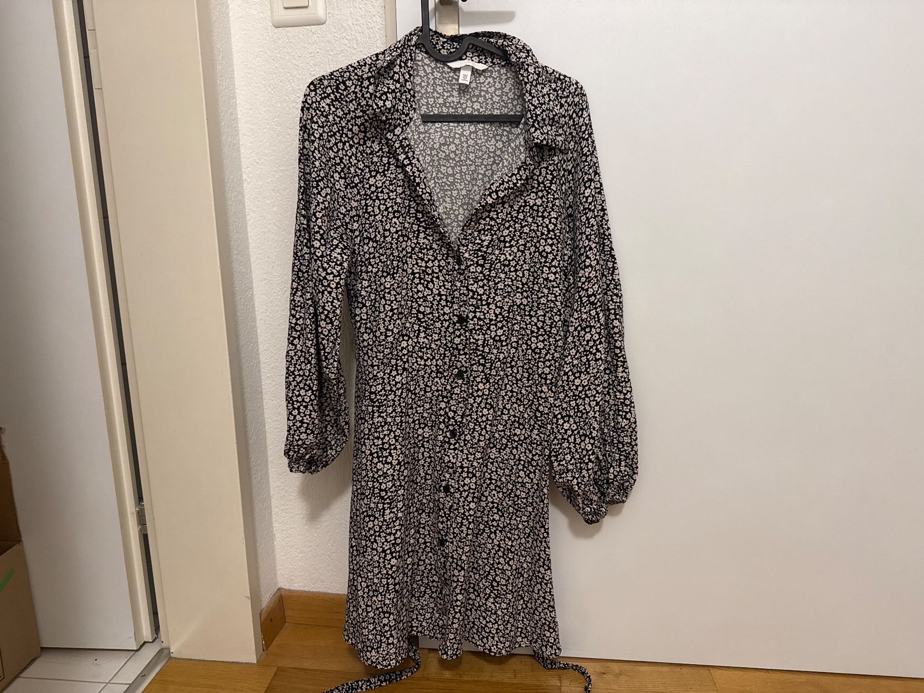H&M Vestiti: H&M Sommerkleid Grösse M – Usato da Pfäffikon SZ venduto da Melanie335 2